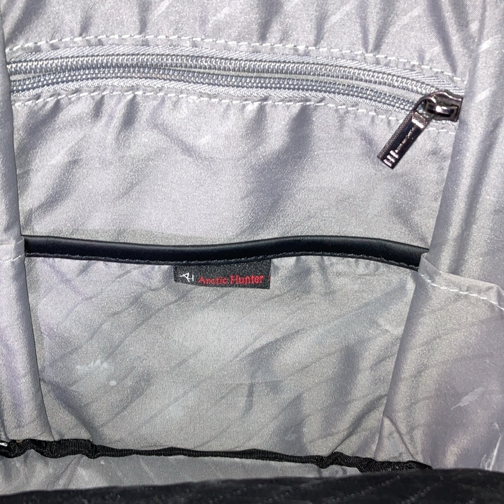 Arctic Hunter Sling Bag View 6